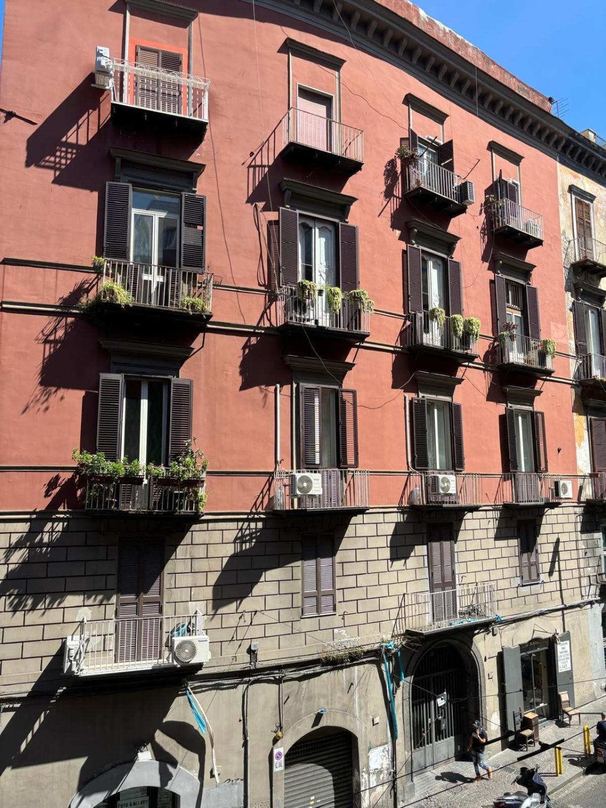 Na City Rooms Naples Exterior photo