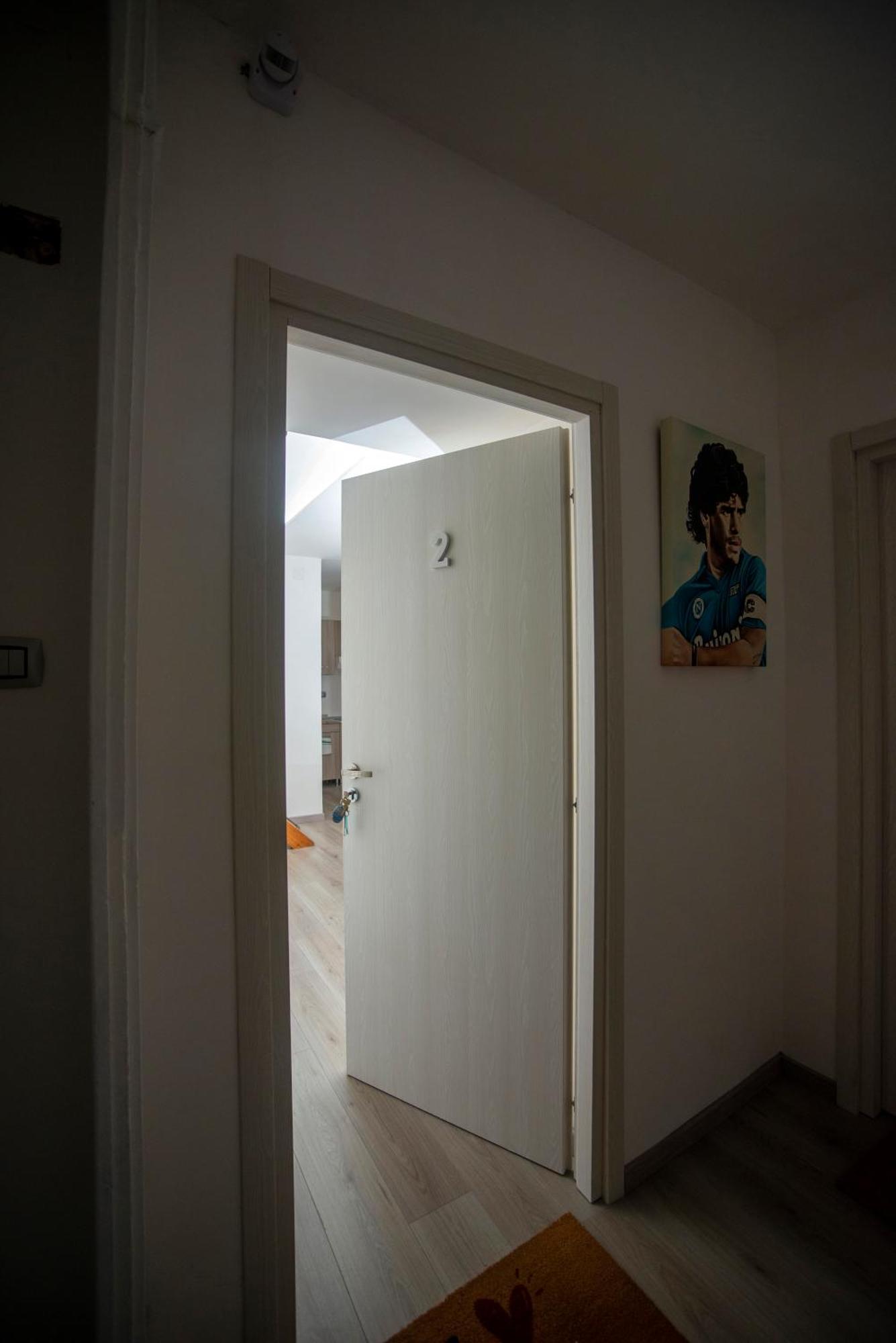 Na City Rooms Naples Exterior photo