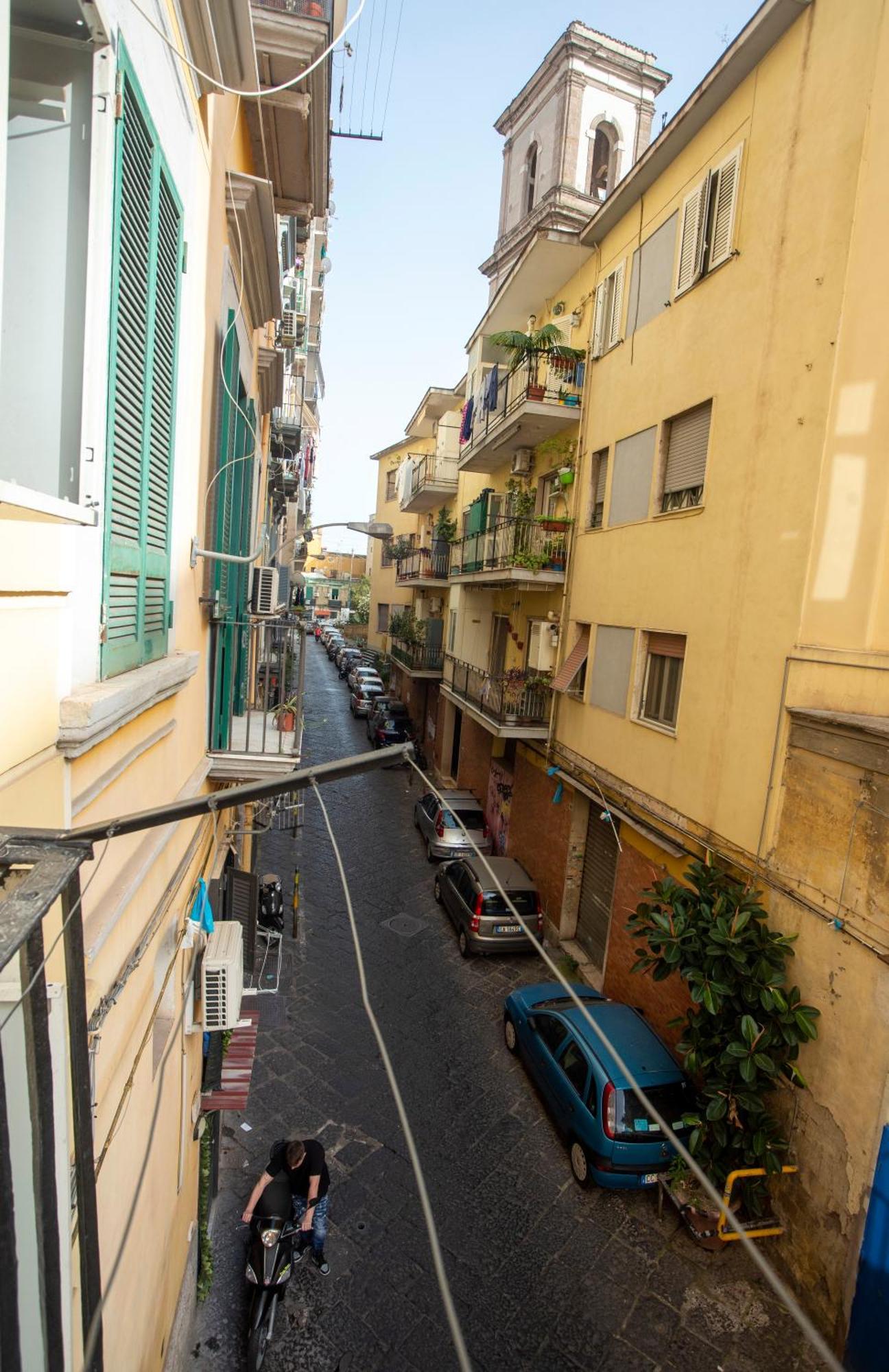 Na City Rooms Naples Exterior photo