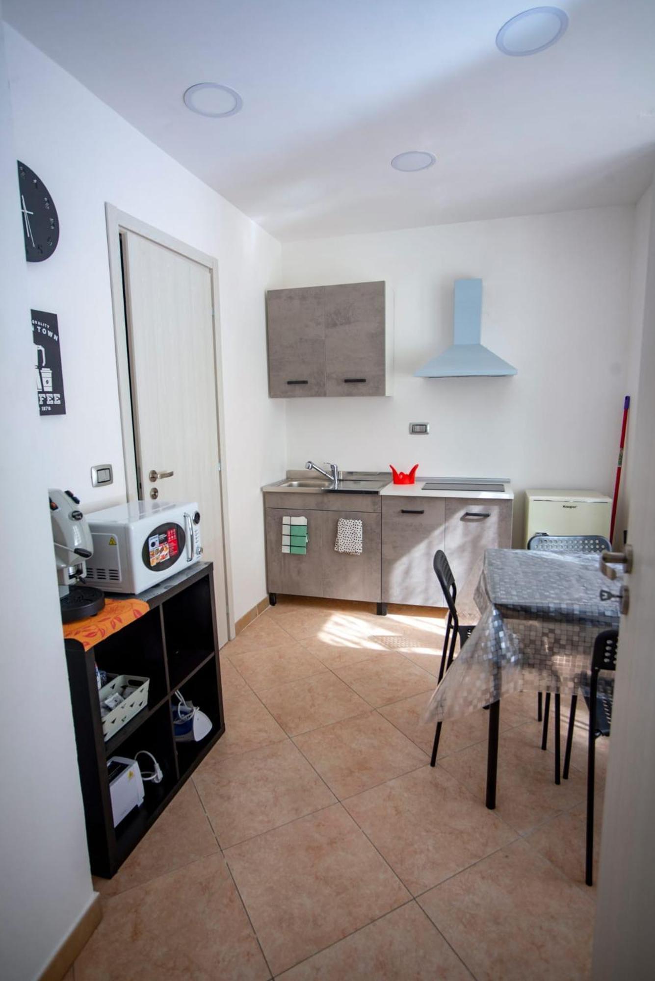 Na City Rooms Naples Exterior photo