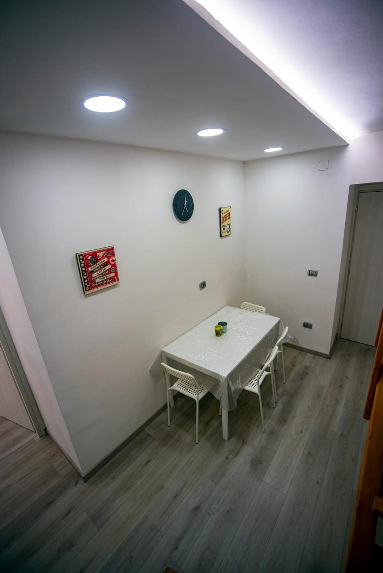 Na City Rooms Naples Exterior photo